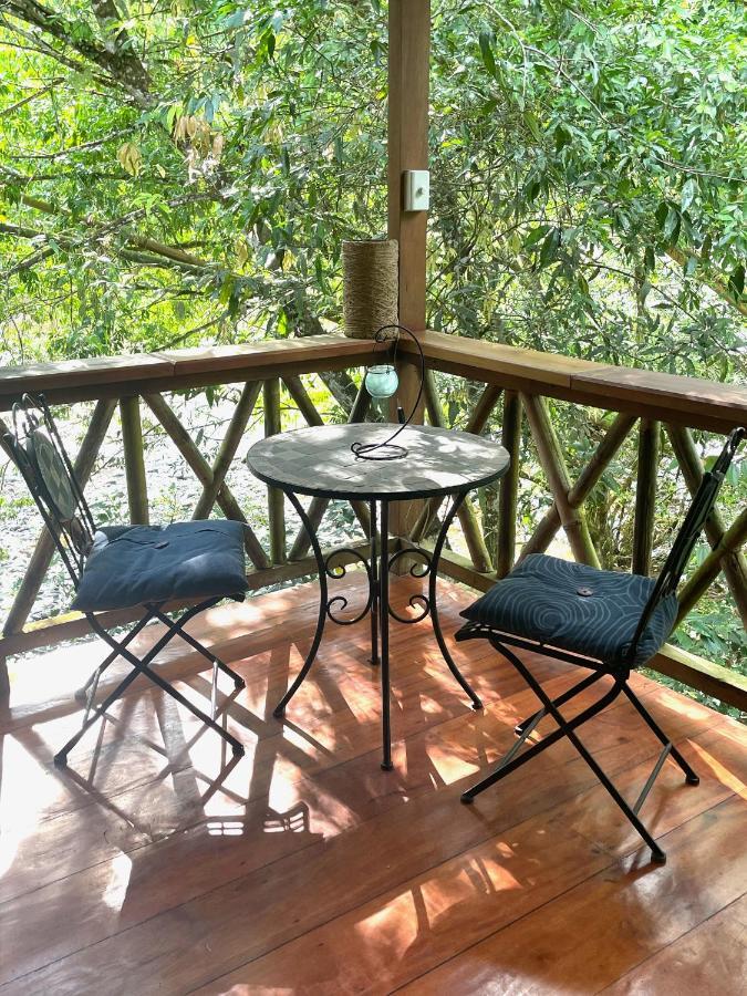 Caoni riverside Lodge Puerto Quito Esterno foto