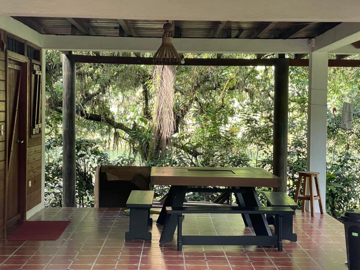 Caoni riverside Lodge Puerto Quito Esterno foto
